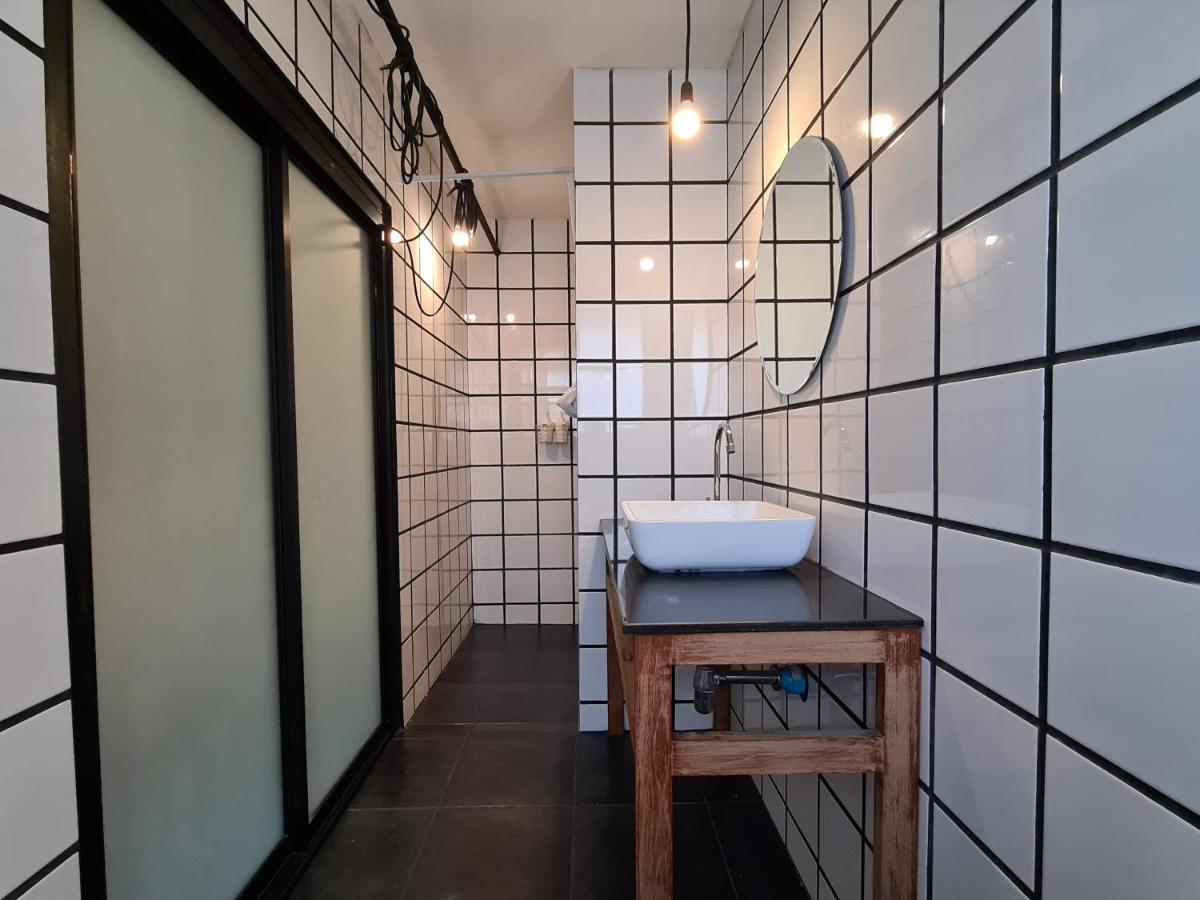 Hand Hotel Bangsaen Exterior foto